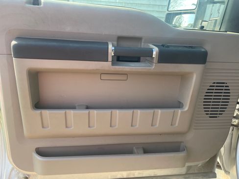Used 2009 Ford F250 XLT RWD image 16
