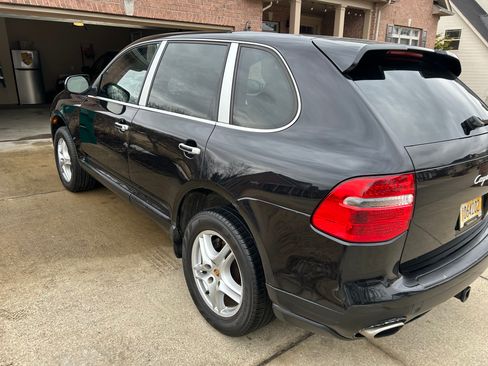 Used 2008 Porsche Cayenne S image 1