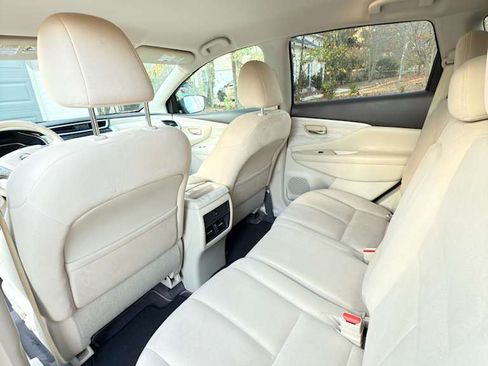 Used 2016 Nissan Murano SV image 8