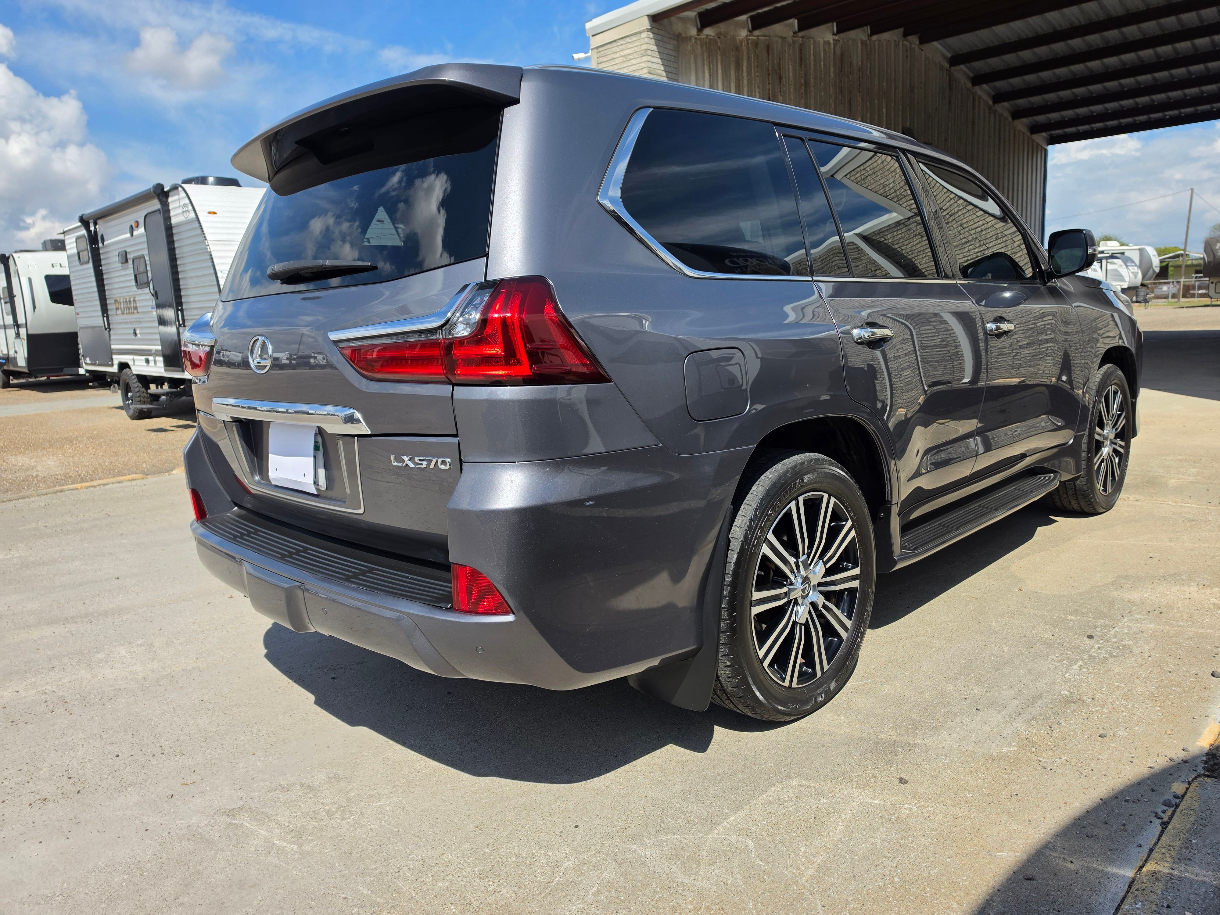 Used 2019 Lexus LX 570 4WD w/ Luxury Package image 10