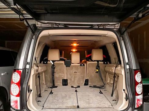 Used 2010 Land Rover LR4 HSE image 6