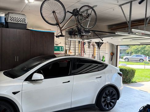 Used 2020 Tesla Model Y Performance image 4