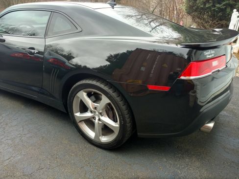 Used 2015 Chevrolet Camaro SS image 11