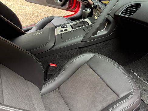 Used 2019 Chevrolet Corvette Stingray Coupe w/ 2LT Preferred Equipment Group RWD image 6