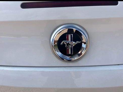 Used 2012 Ford Mustang Coupe RWD image 6