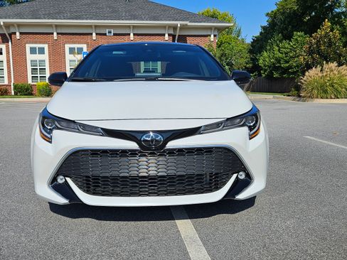 Used 2021 Toyota Corolla XSE image 10