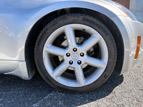 Used 2004 Nissan 350Z Touring image 19