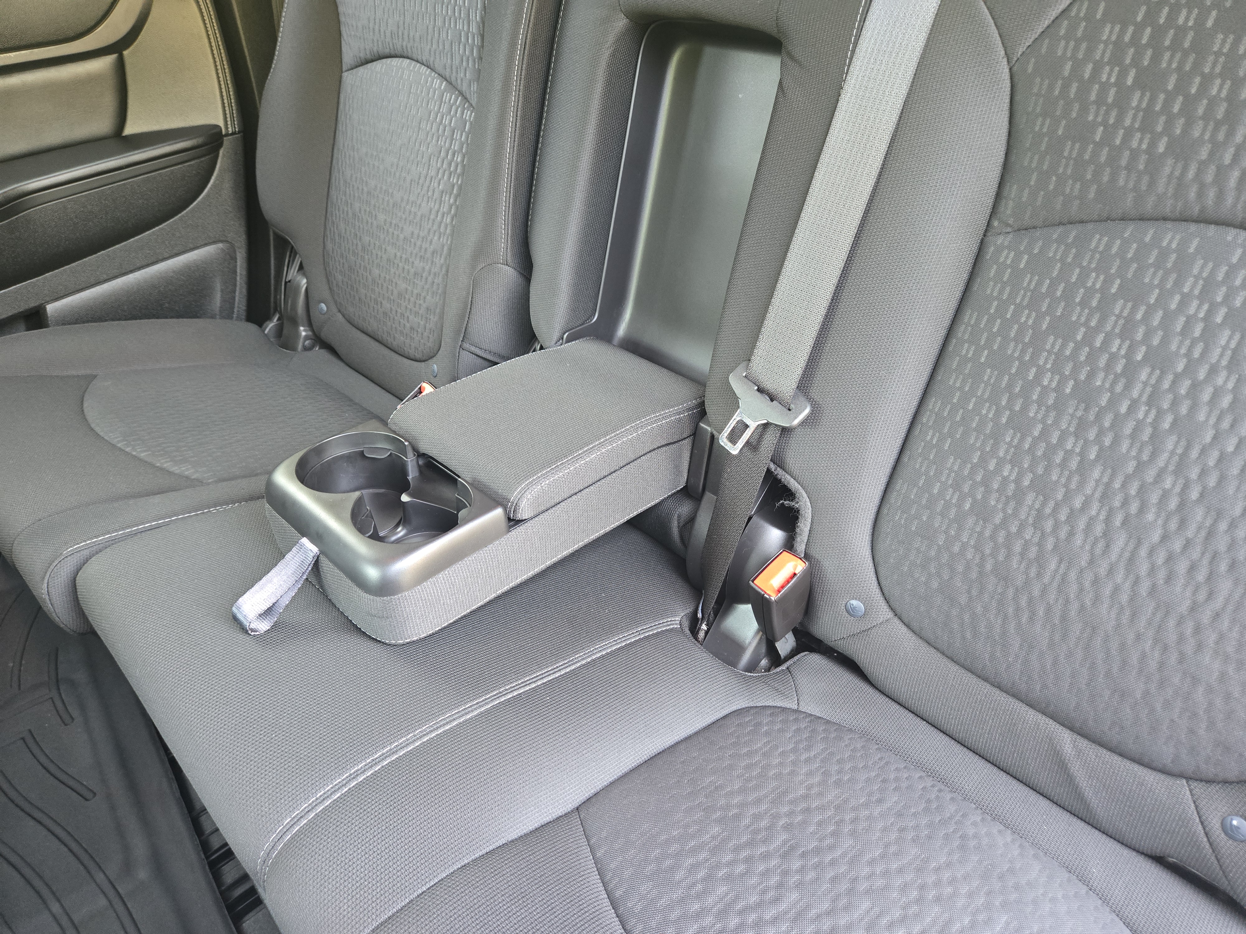 Used 2016 GMC Acadia SLE FWD image 9