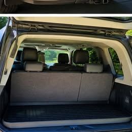 Used 2012 Nissan Armada Platinum AWD/4WD image 2