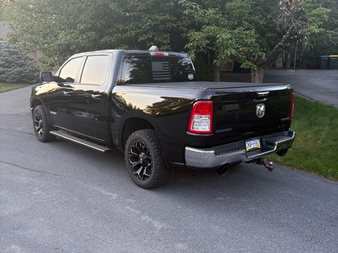 Used 2019 RAM 1500 Big Horn AWD/4WD image 4