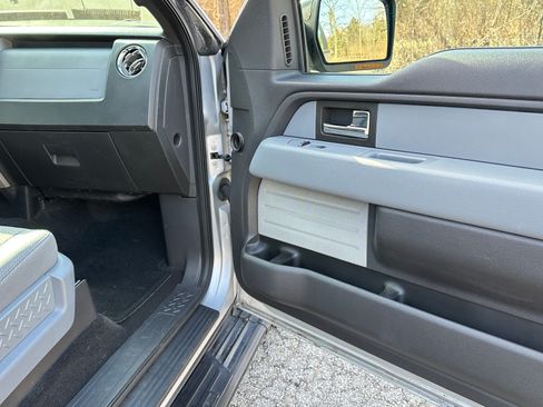 Used 2013 Ford F150 XLT w/ Mid Equipment Group image 12