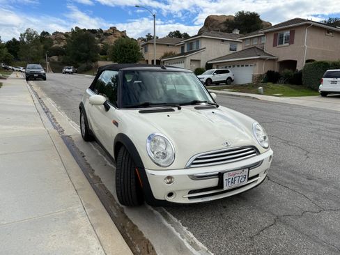 Used 2008 MINI Cooper Cooper Convertible 2D image 1