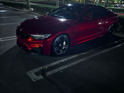 Used 2018 BMW M4 Coupe w/ Competition Package image 12