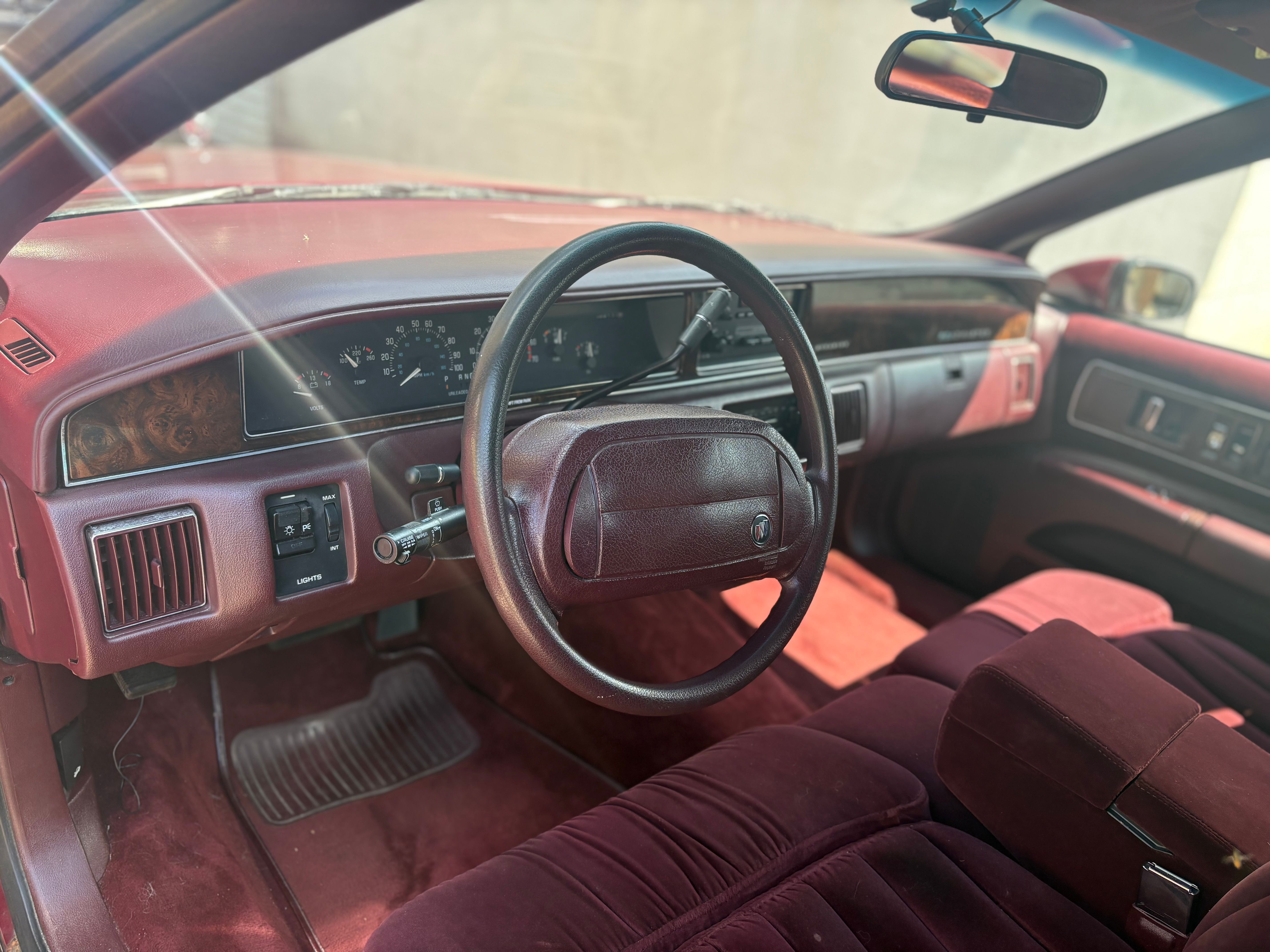 Used 1993 Buick Roadmaster Sedan RWD image 17