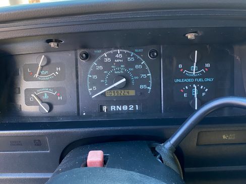 Used 1994 Ford E-350 and Econoline 350 Club Wagon image 10