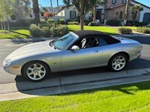 Used 2000 Jaguar XK8 Convertible image 10