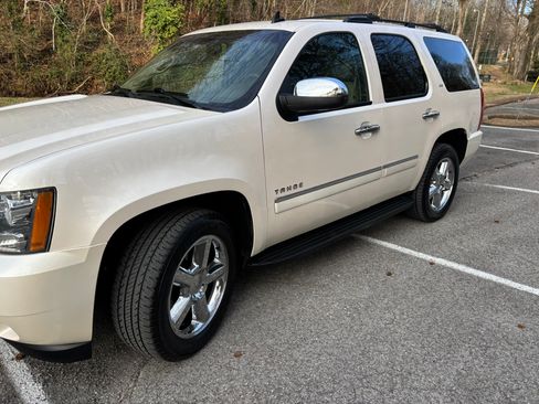 Used 2013 Chevrolet Tahoe LTZ image 8