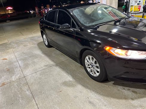 Used 2018 Ford Fusion S image 5