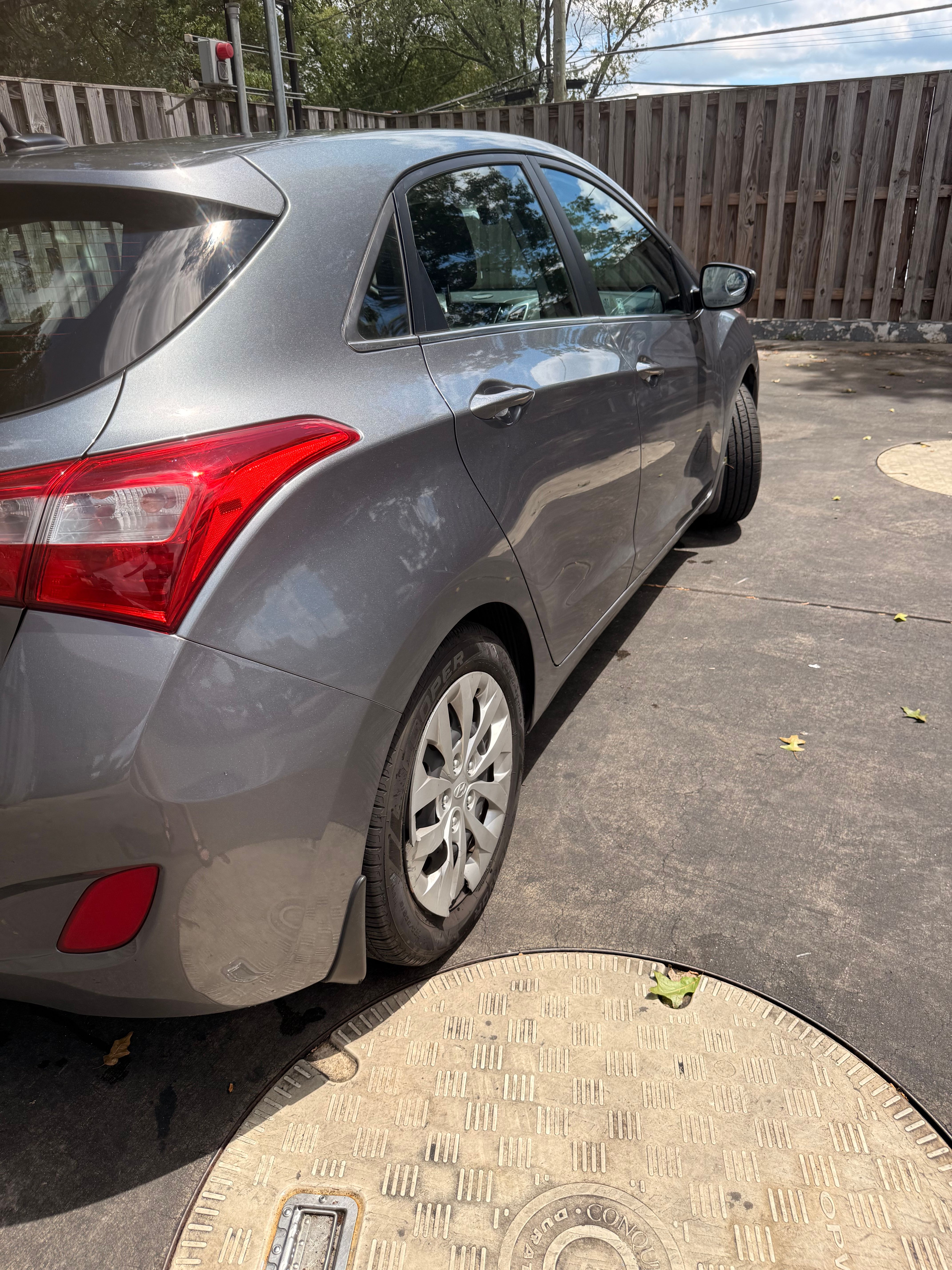 Used 2016 Hyundai Elantra GT FWD image 4
