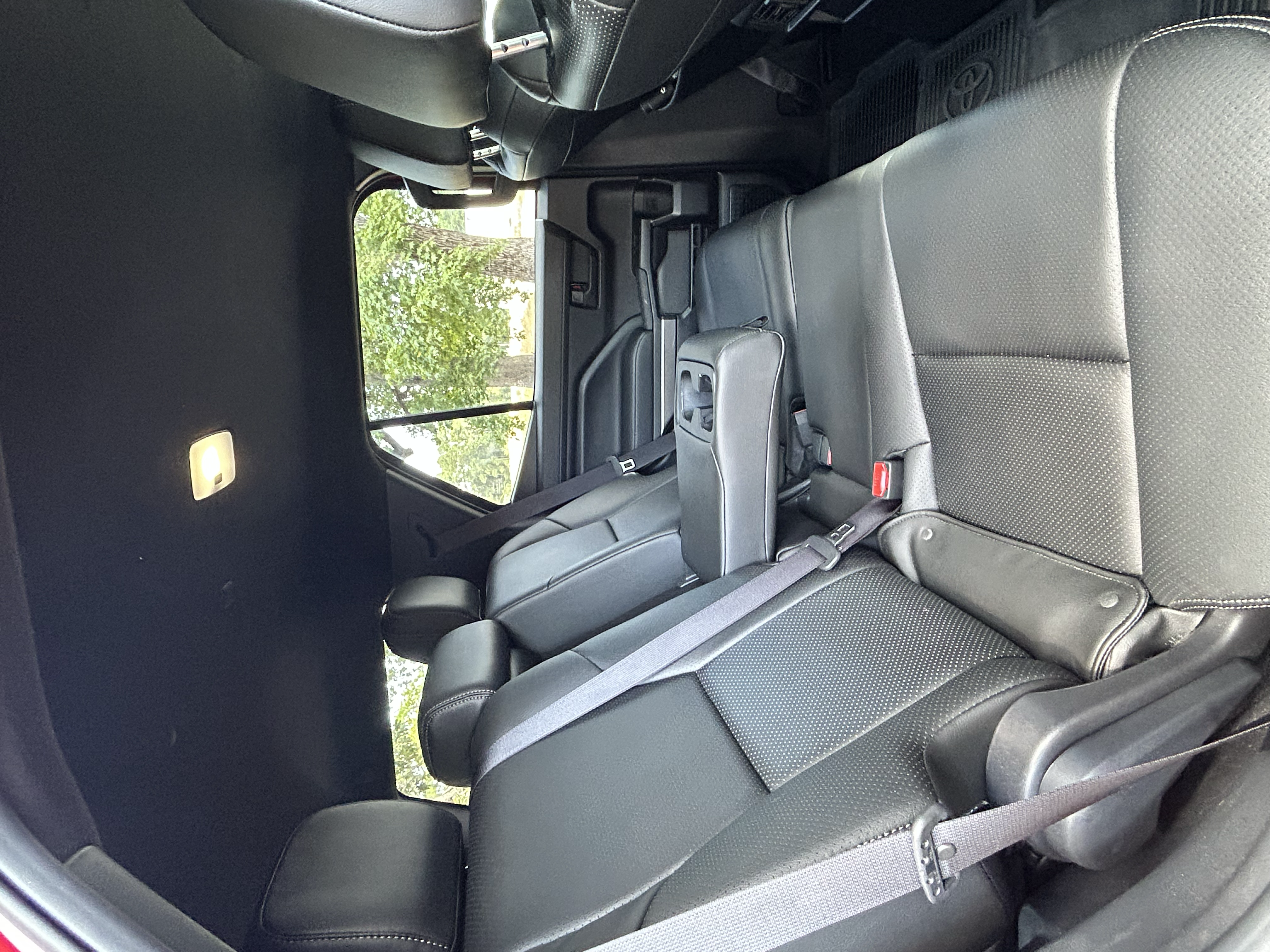 Used 2025 Toyota 4Runner SR5 RWD image 11
