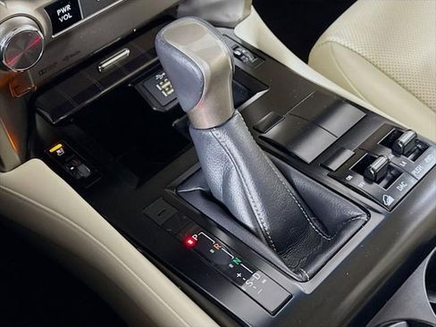 Used 2021 Lexus GX 460 Premium w/ Premium Package image 21