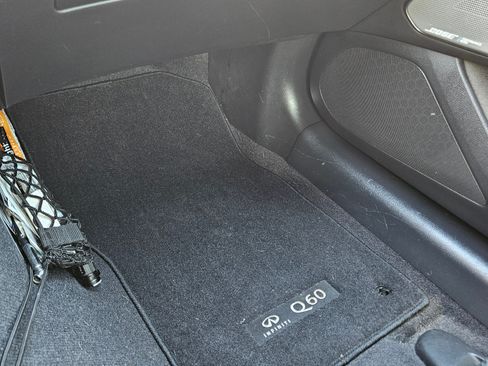 Used 2018 INFINITI Q60 3.0t Sport w/ Sensory Package 3.0T Sport image 12