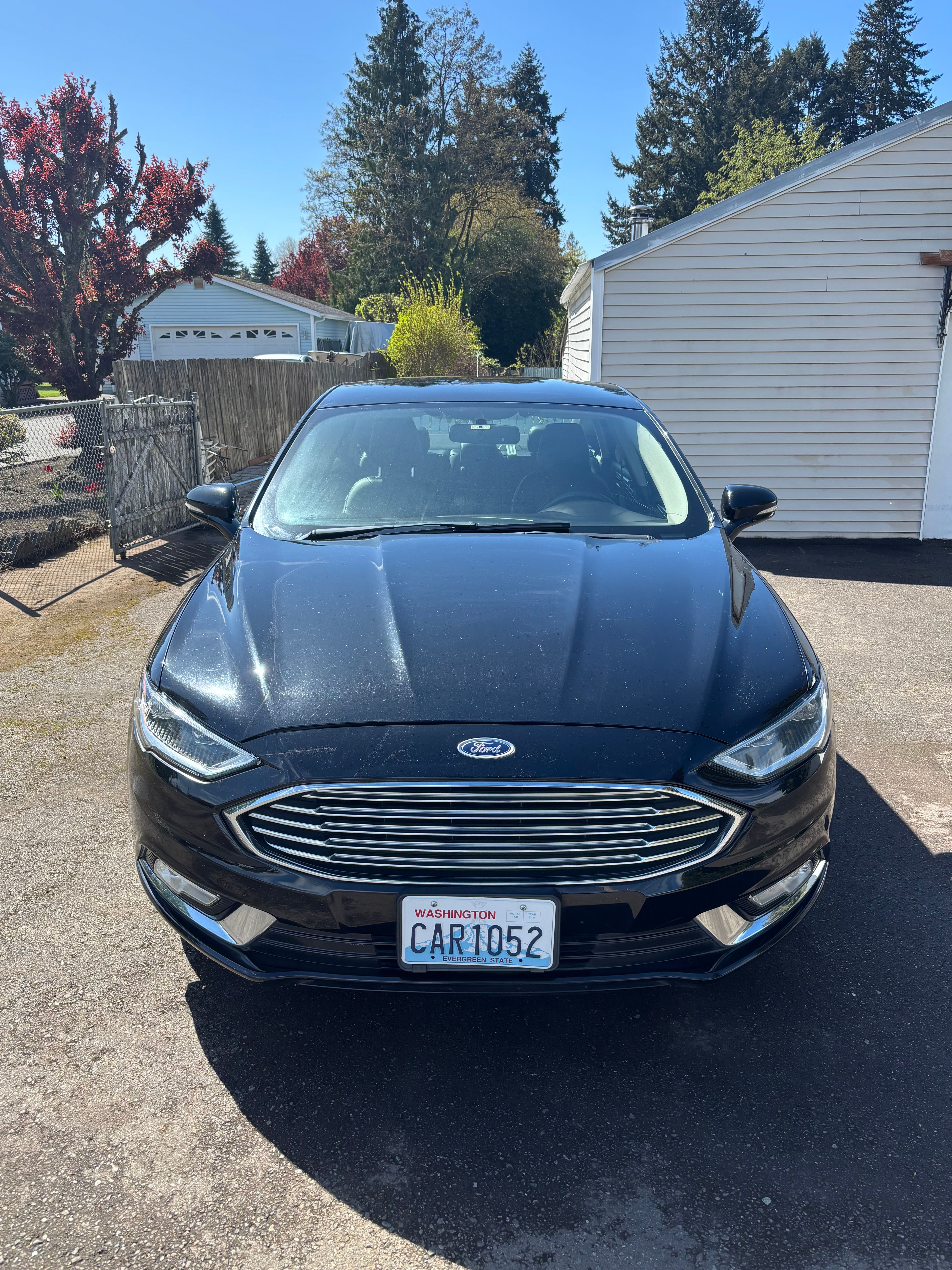 Used 2017 Ford Fusion SE FWD image 9
