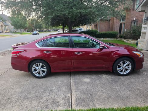 Used 2014 Nissan Altima 2.5 SL w/ Technology Package FWD image 8