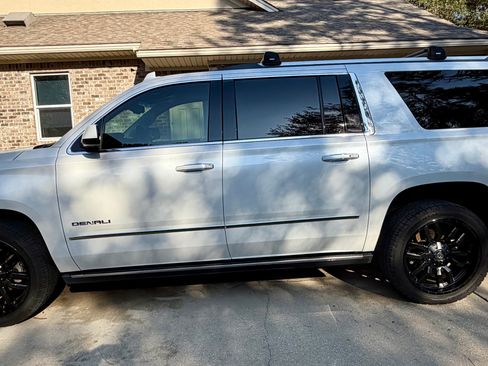 Used 2016 GMC Yukon XL Denali w/ Open Road Package image 4