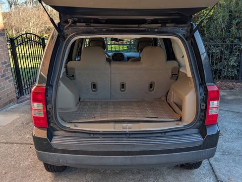 Used 2015 Jeep Patriot Sport w/ Power Value Group image 6