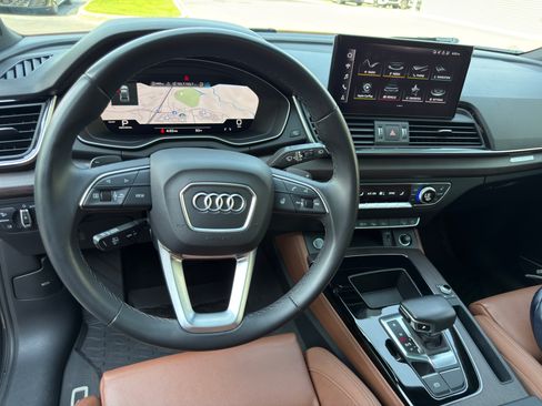 Used 2021 Audi Q5 Prestige w/ Prestige Package AWD/4WD image 15