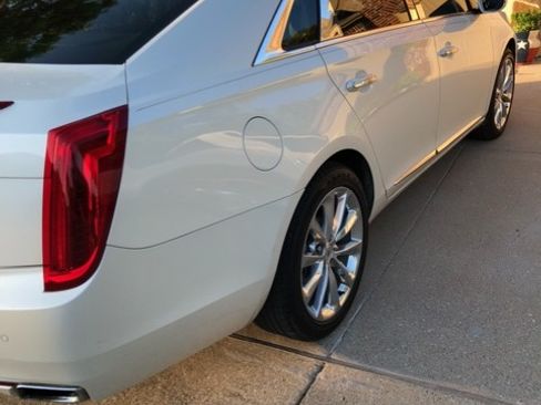 Used 2013 Cadillac XTS Luxury w/ Driver Awareness Package FWD image 1