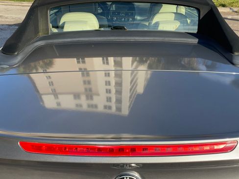 Used 2010 BMW 650i Convertible image 25