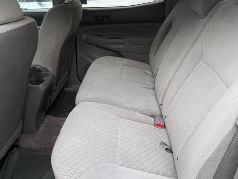 Used 2011 Toyota Tacoma PreRunner image 6