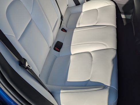 Used 2019 Tesla Model 3 Long Range image 18