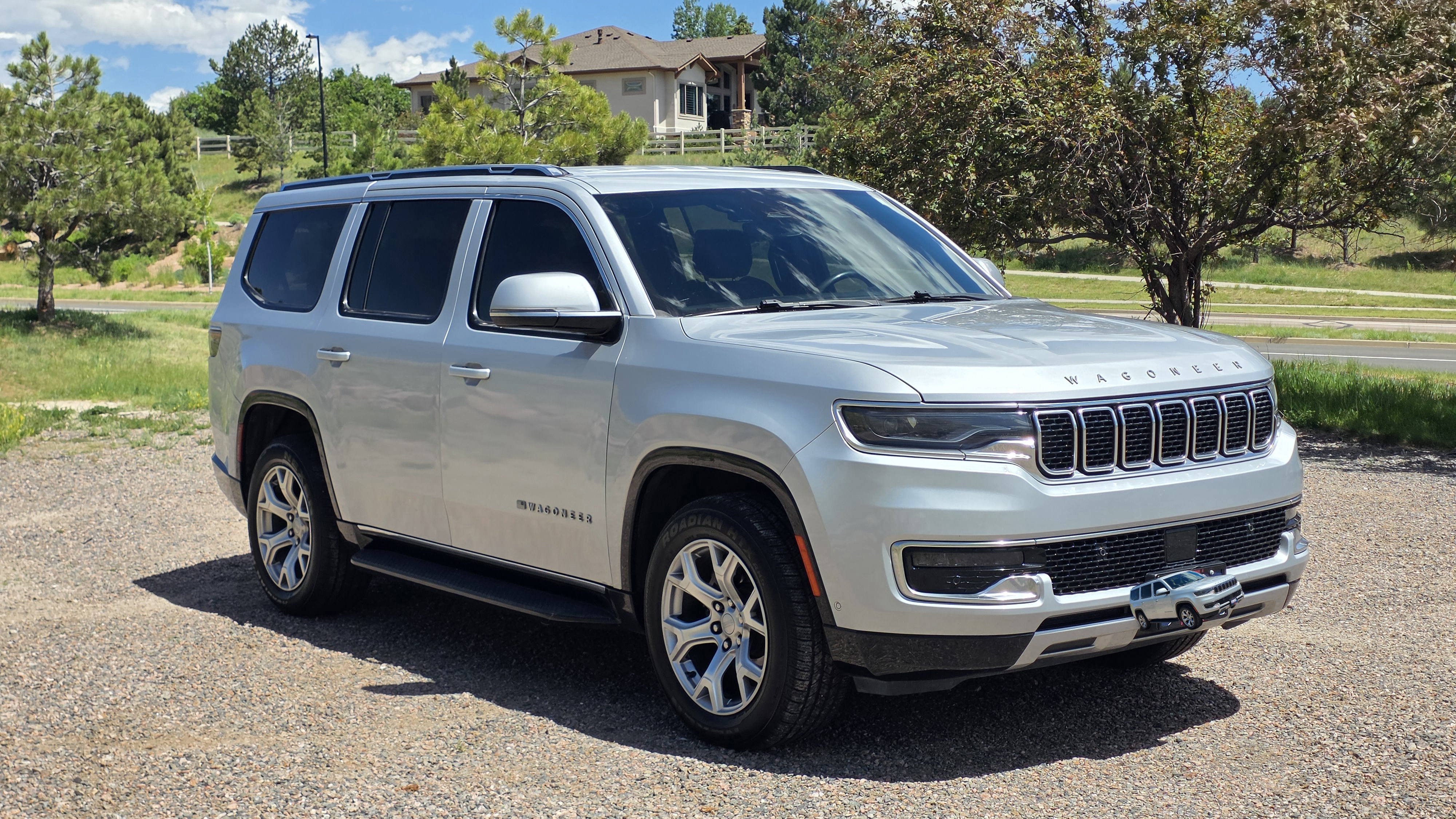 Used 2022 Jeep Wagoneer Series II AWD/4WD image 2