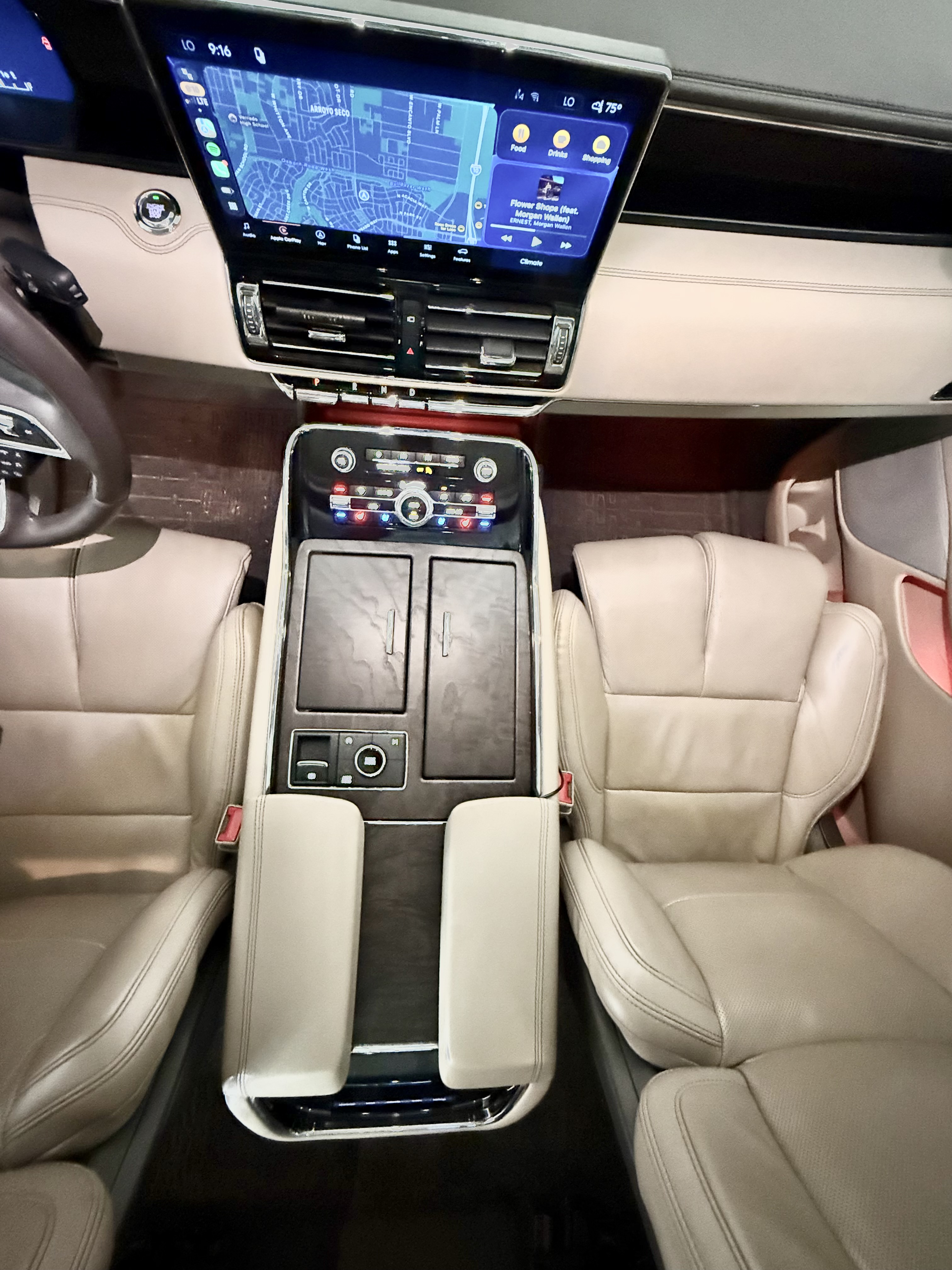 Used 2024 Lincoln Navigator L Reserve AWD/4WD image 16