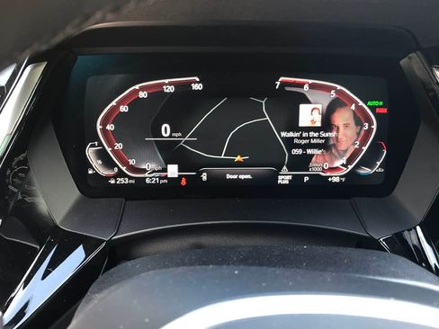 Used 2022 BMW Z4 sDrive30i w/ M Sport Package image 22