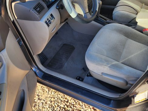 Used 2007 Toyota Corolla CE image 8