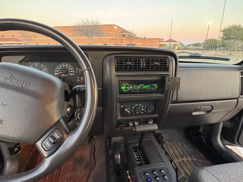 Used 2001 Jeep Cherokee Sport image 12