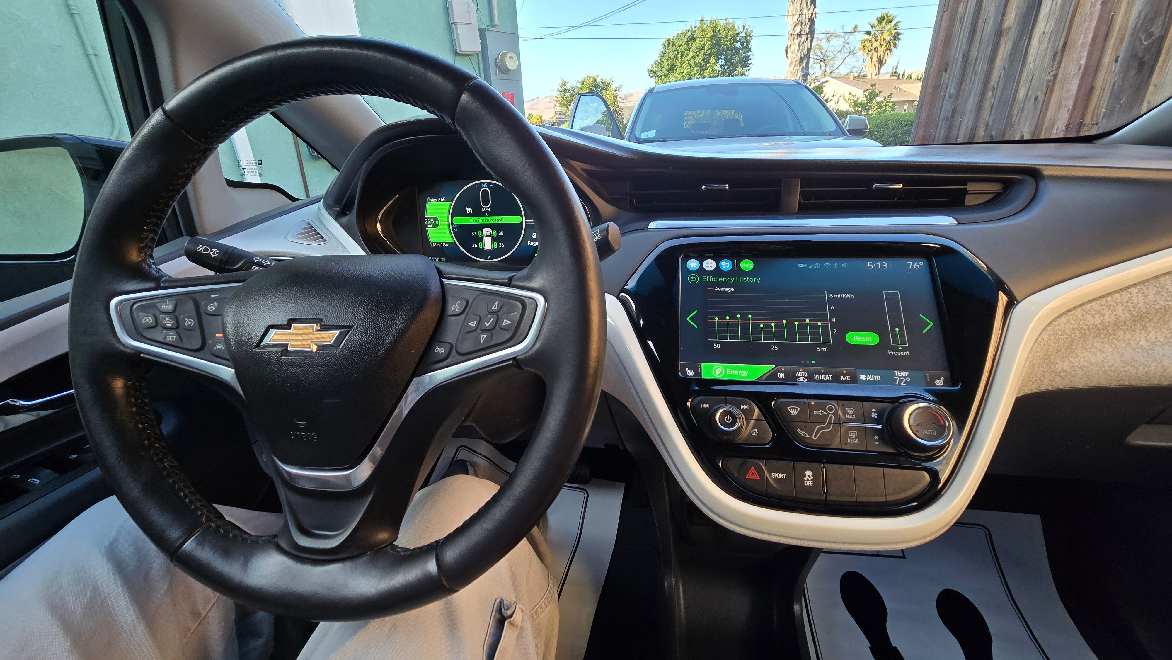 Used 2019 Chevrolet Bolt LT FWD image 8