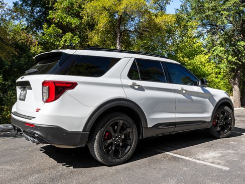 Used 2020 Ford Explorer ST w/ ST Street Pack image 12