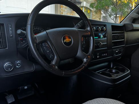 Used 2020 Chevrolet Express 2500 w/ Driver Convenience Package image 2