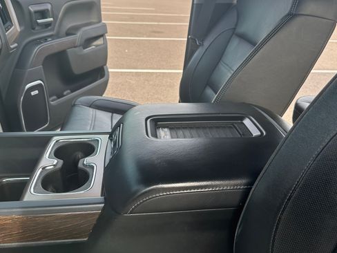 Used 2017 GMC Sierra 3500 Denali w/ Duramax Plus Package image 17