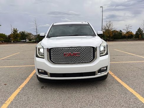 Used 2016 GMC Yukon SLT image 12
