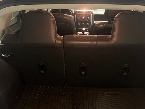 Used 2016 Jeep Compass Latitude image 12