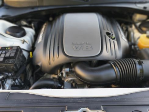 Used 2012 Chrysler 300 C image 6