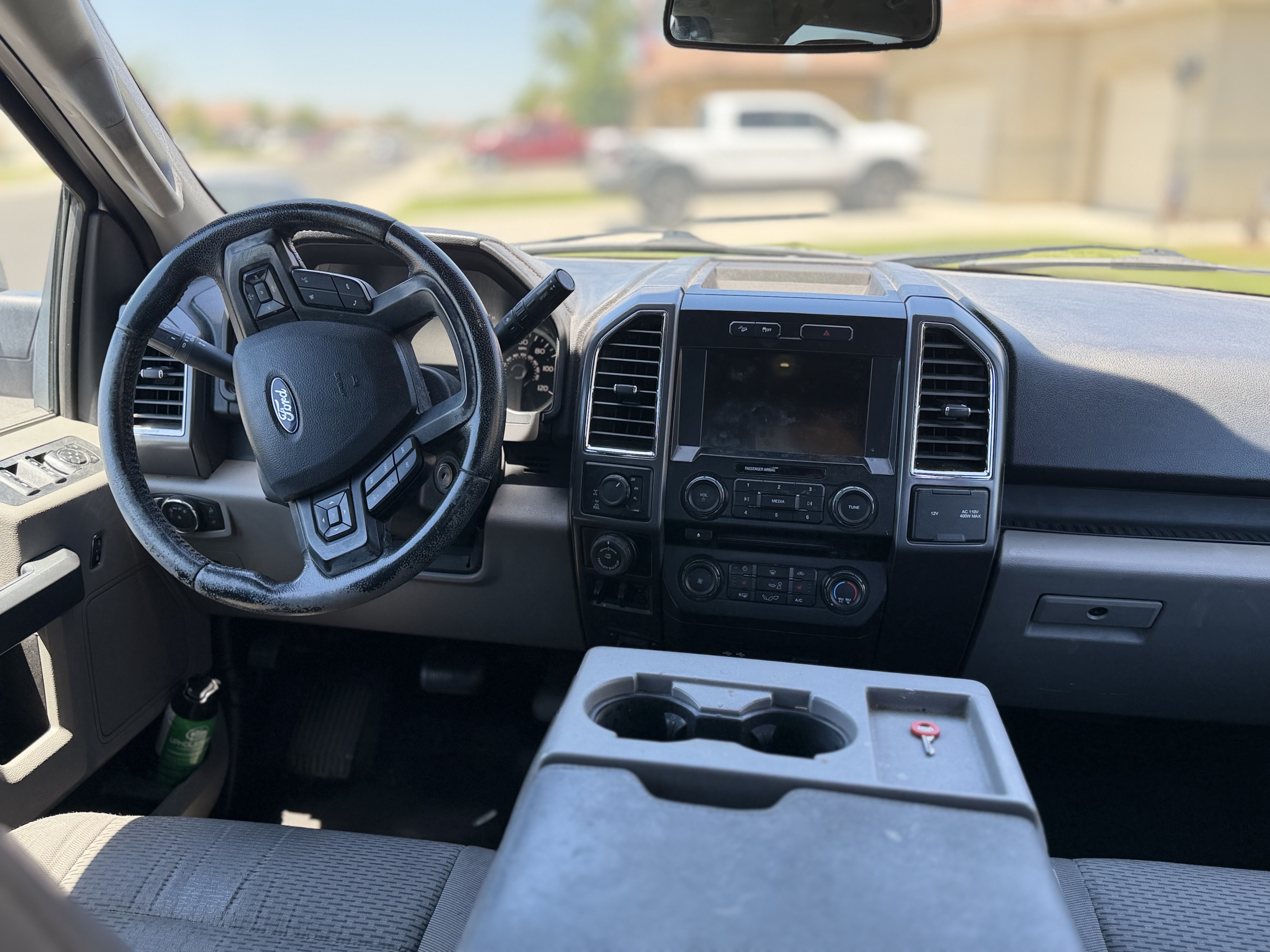 Used 2016 Ford F150 XLT w/ Equipment Group 302A Luxury AWD/4WD image 14