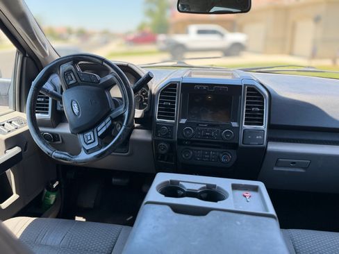 Used 2016 Ford F150 XLT w/ Equipment Group 302A Luxury AWD/4WD image 14