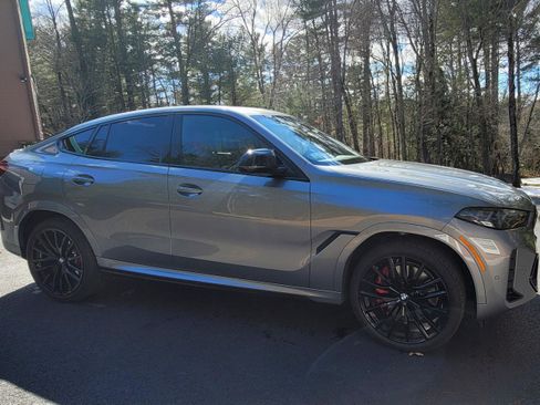 Used 2025 BMW X6 M60i image 9